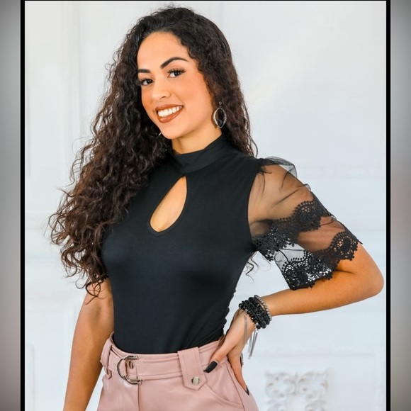 Elegant Black Lace Sleeve bodysuit - Picture 2 of 3